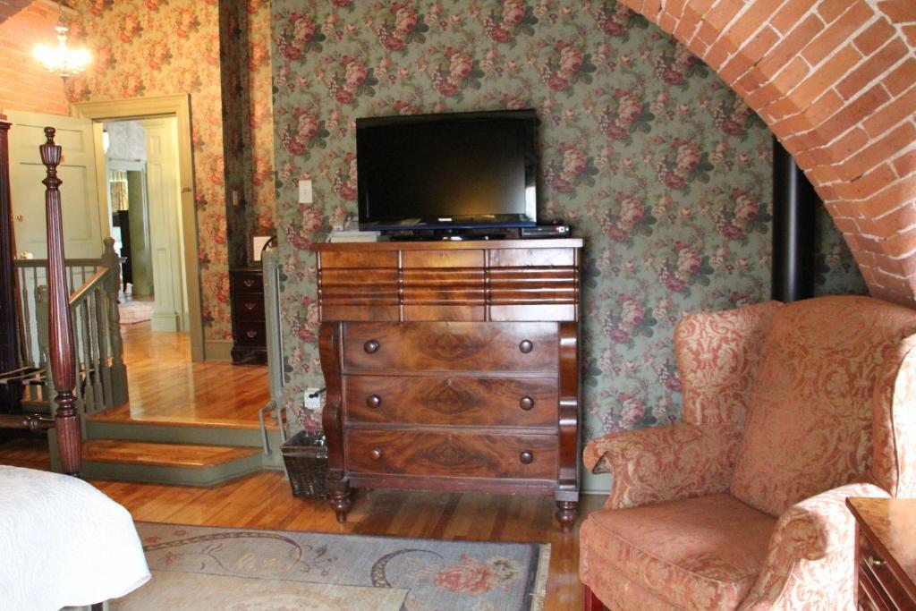 Fairholm Boutique Inns Шарлъттаун Стая снимка