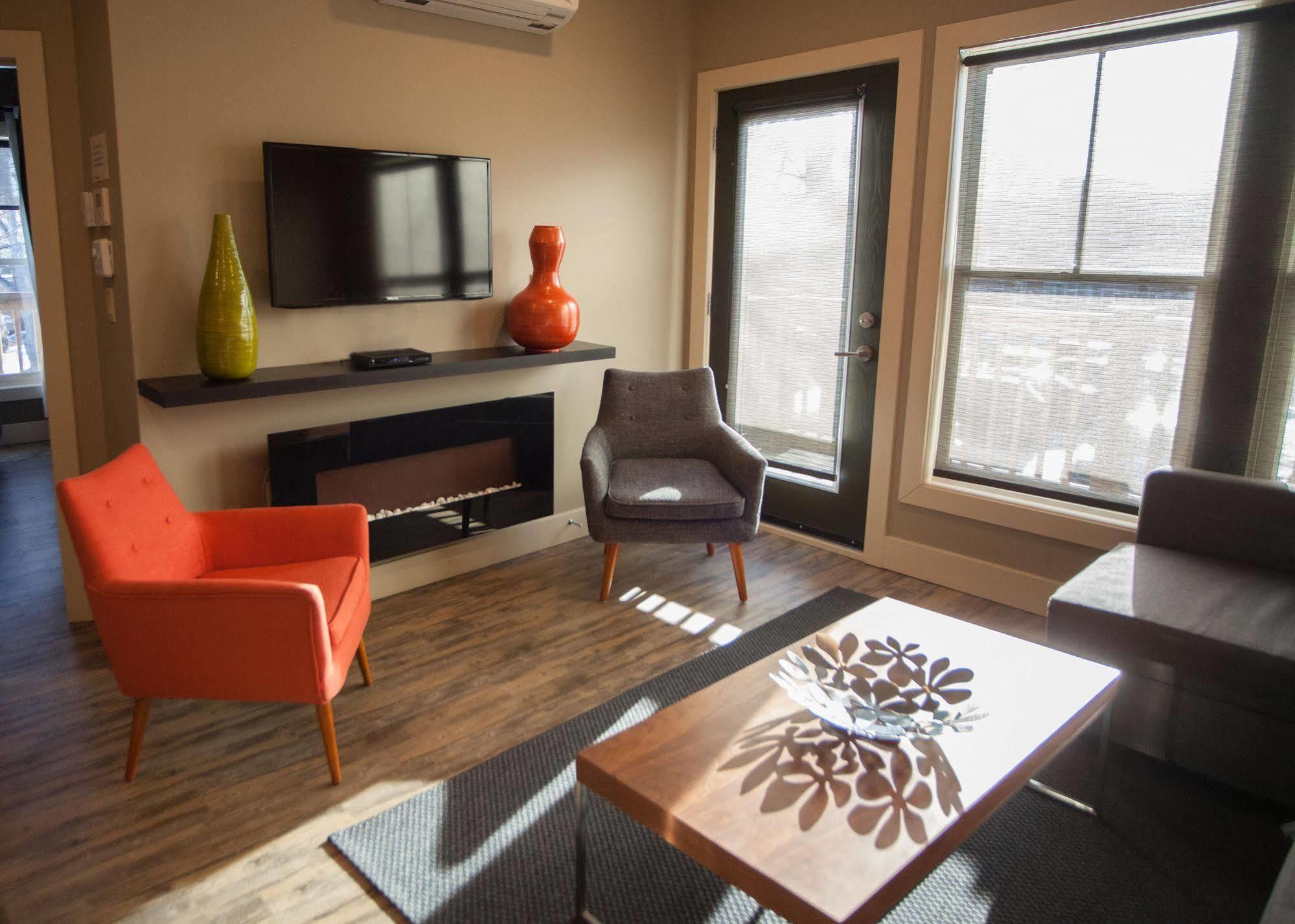 Fairholm Boutique Inns Шарлъттаун Екстериор снимка
